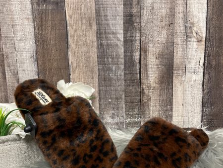 Animal Print Slippers Cme, Size 7 Sale