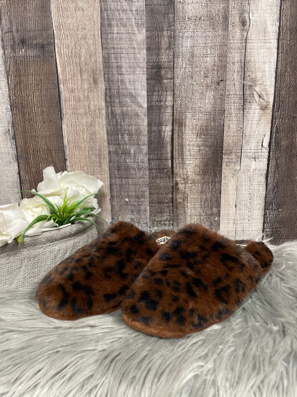 Animal Print Slippers Cme, Size 7 Sale